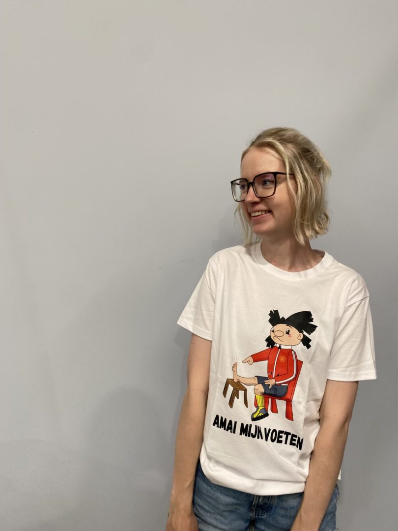 T-shirt Mascotte "Amai mijn voeten" - unisex